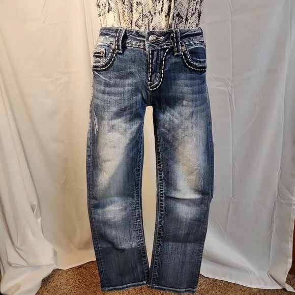 Miss Me Capris - Picture 1 of 7